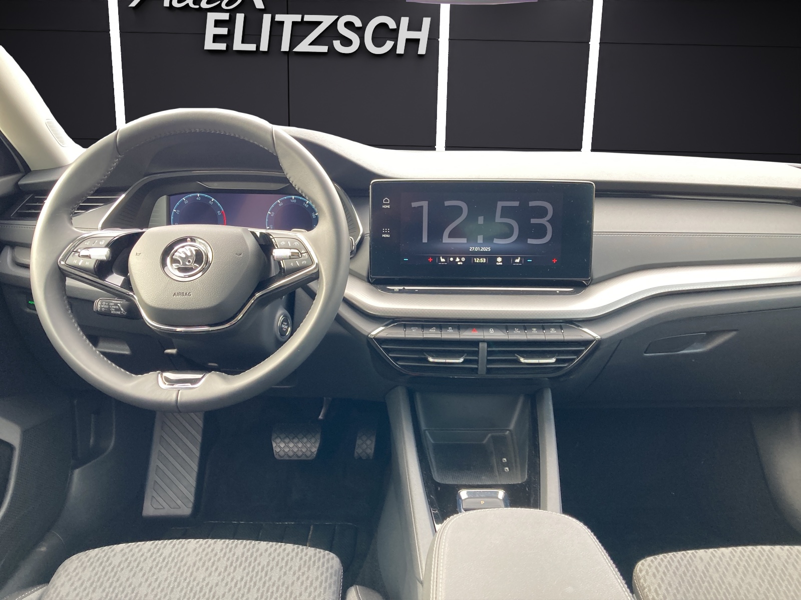 Fahrzeugabbildung SKODA Octavia Combi TSI Ambition DSG LED ACC AID NAVI PDC SHZ LM