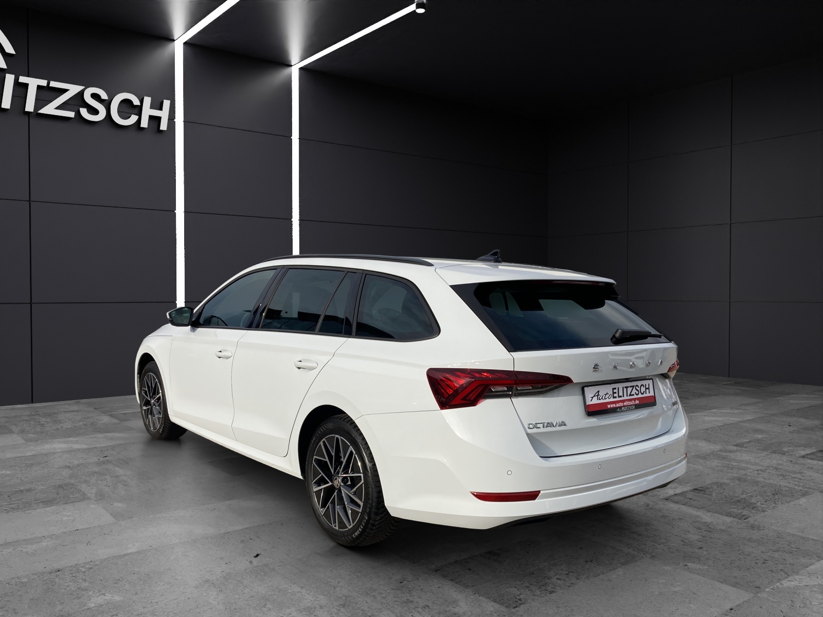 Fahrzeugabbildung SKODA Octavia Combi TSI Ambition DSG LED ACC AID NAVI PDC SHZ LM