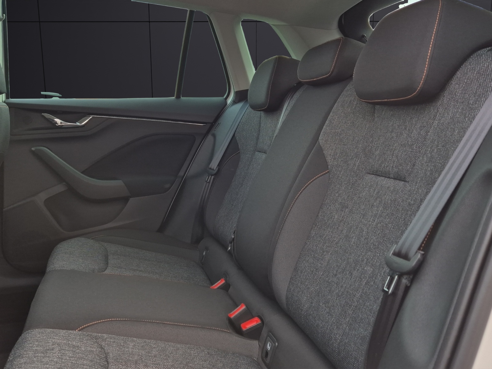 Fahrzeugabbildung SKODA Kamiq TSI Clever DSG LED ACC RFK SH 17