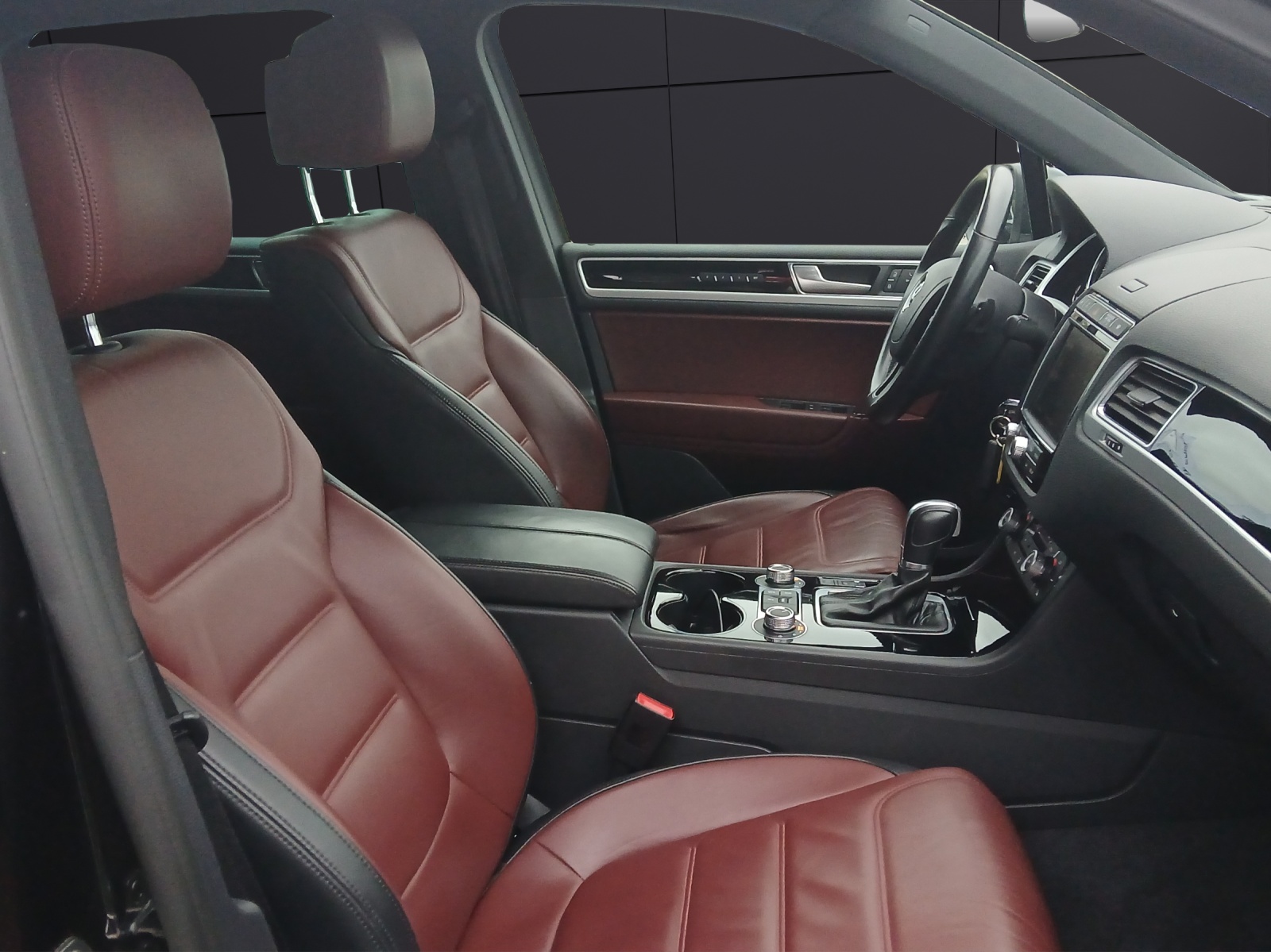 Fahrzeugabbildung Volkswagen Touareg TDI Exclusive Terrain-Tech 4M R-Line Standhzg Xenon AHK Navi Luft Leder