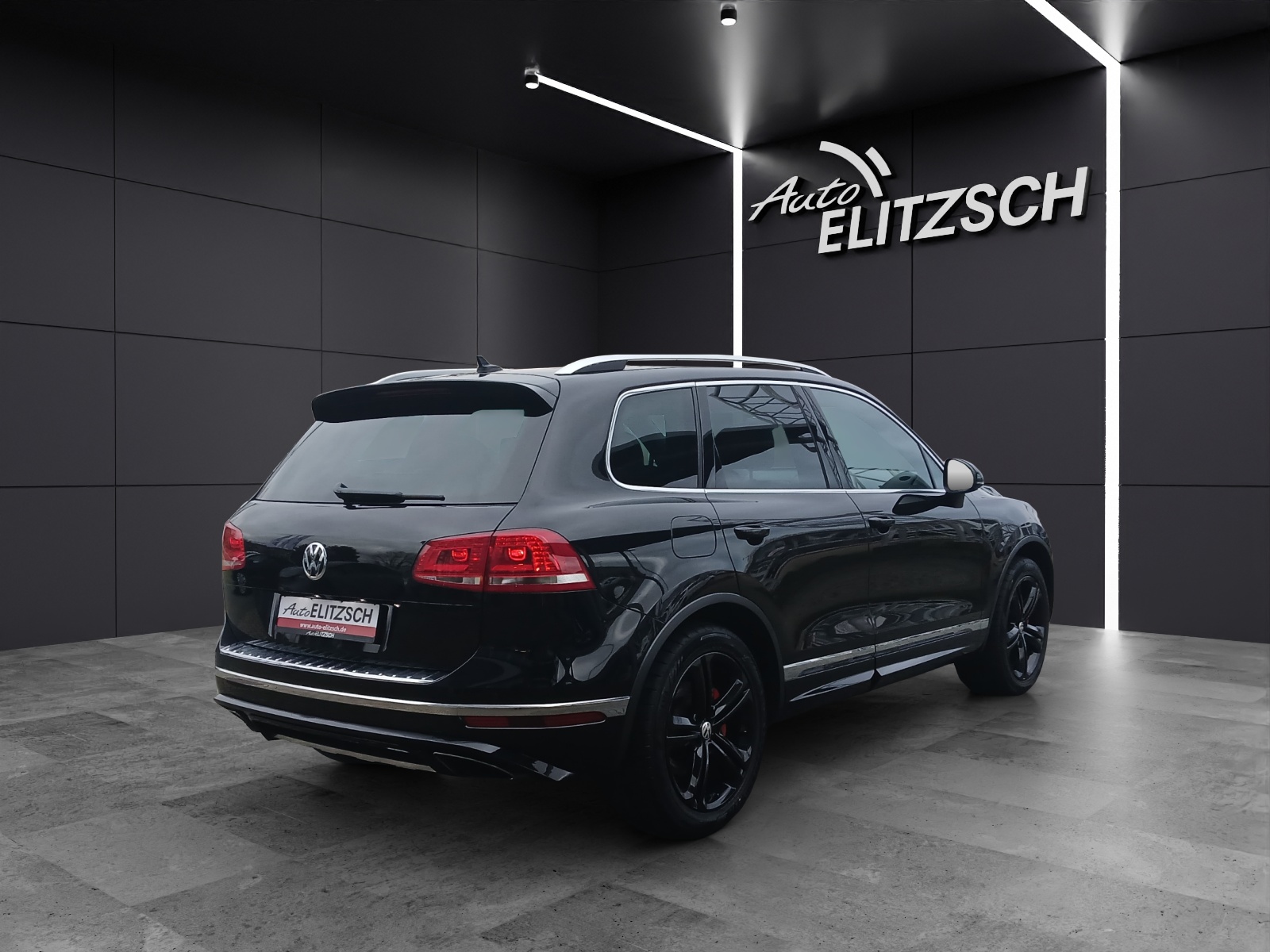 Fahrzeugabbildung Volkswagen Touareg TDI Exclusive Terrain-Tech 4M R-Line Standhzg Xenon AHK Navi Luft Leder