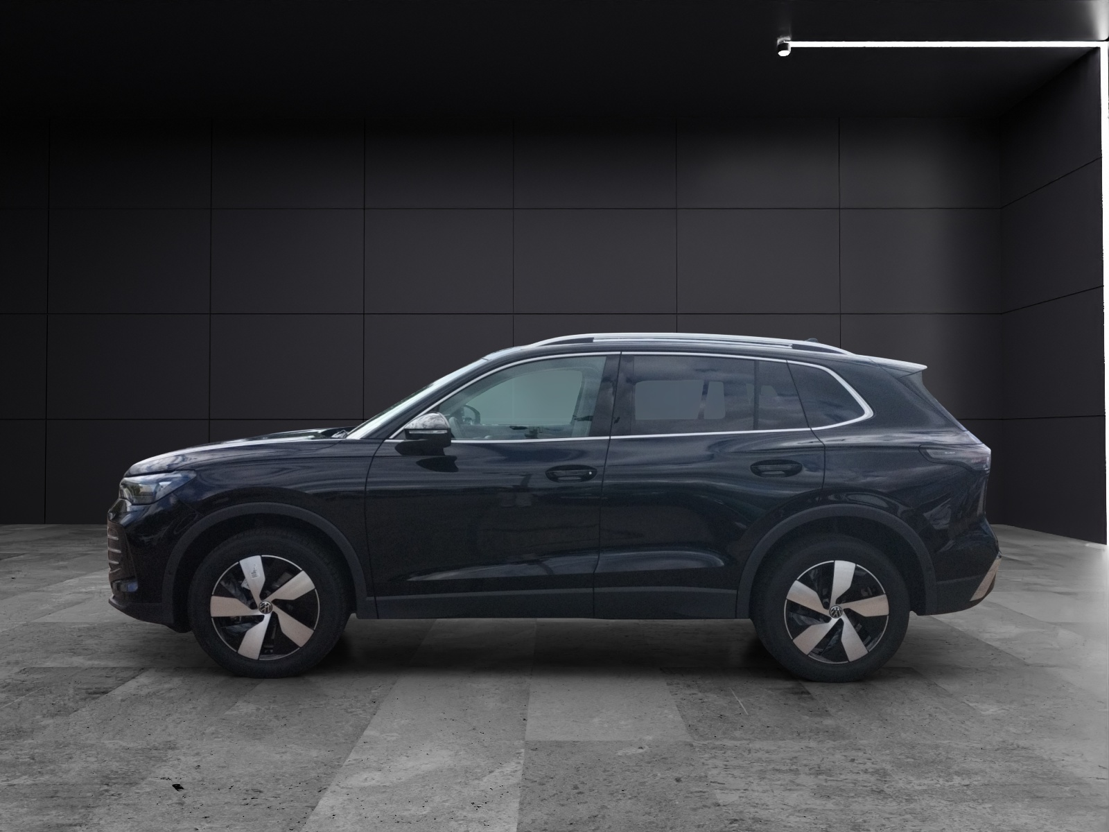 Fahrzeugabbildung Volkswagen Tiguan TDI Elegance DSG 4M LED AHK Navi HUD Pano AID ACC RFK SH