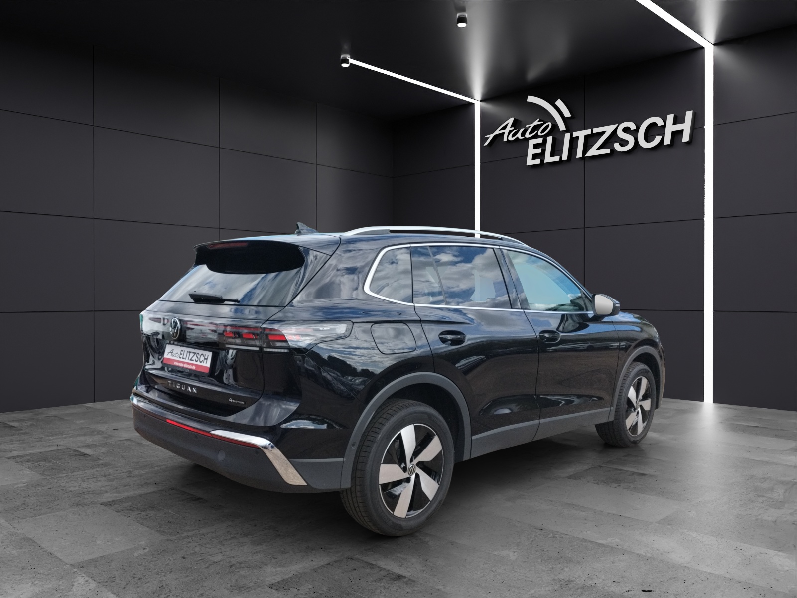Fahrzeugabbildung Volkswagen Tiguan TDI Elegance DSG 4M LED AHK Navi HUD Pano AID ACC RFK SH