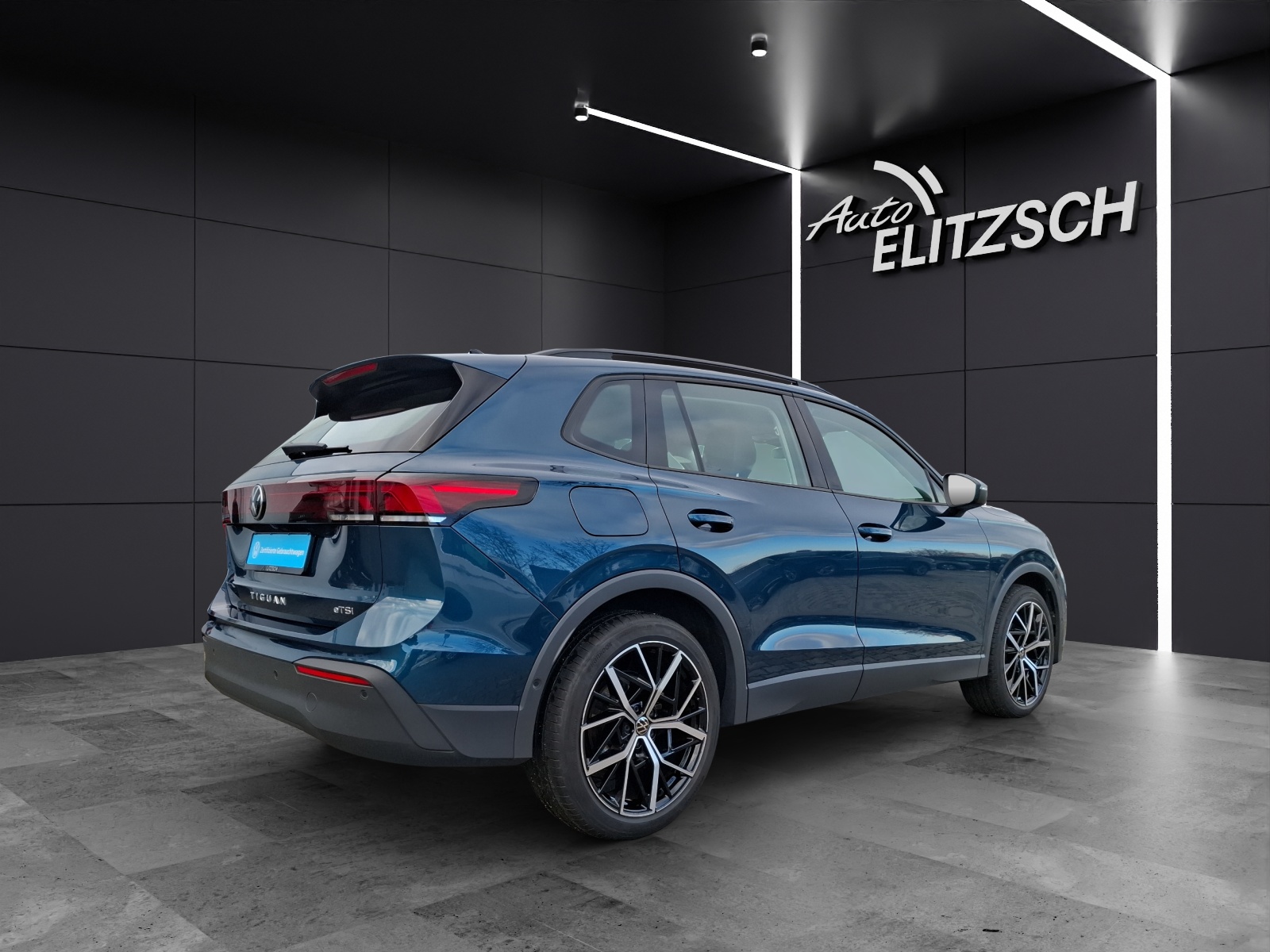 Fahrzeugabbildung Volkswagen Tiguan eTSI Life DSG Standhzg LED AHK Navi AID ACC RFK SH 20