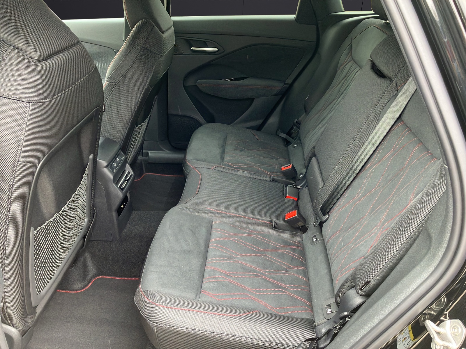 Fahrzeugabbildung Audi Q3 TFSI quattro 195 kW