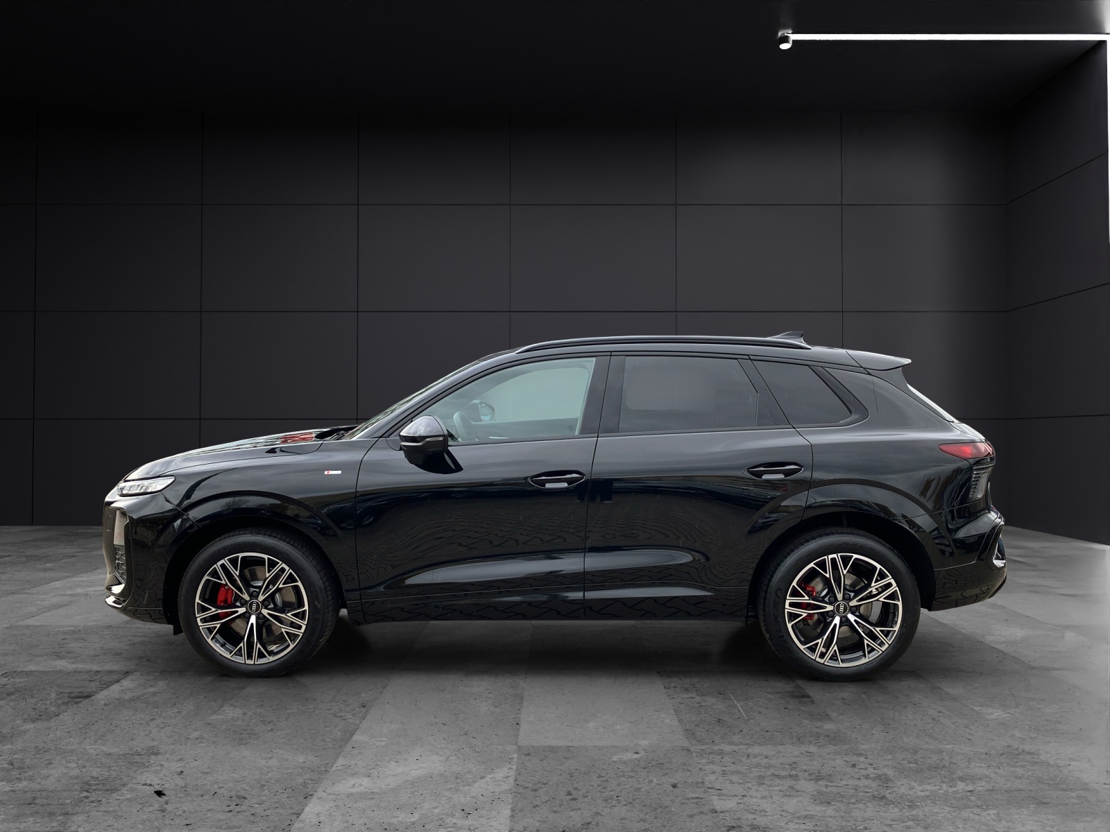 Fahrzeugabbildung Audi Q3 TFSI quattro 195 kW