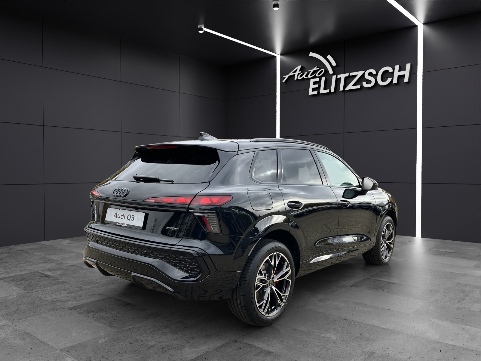 Fahrzeugabbildung Audi Q3 TFSI quattro 195 kW