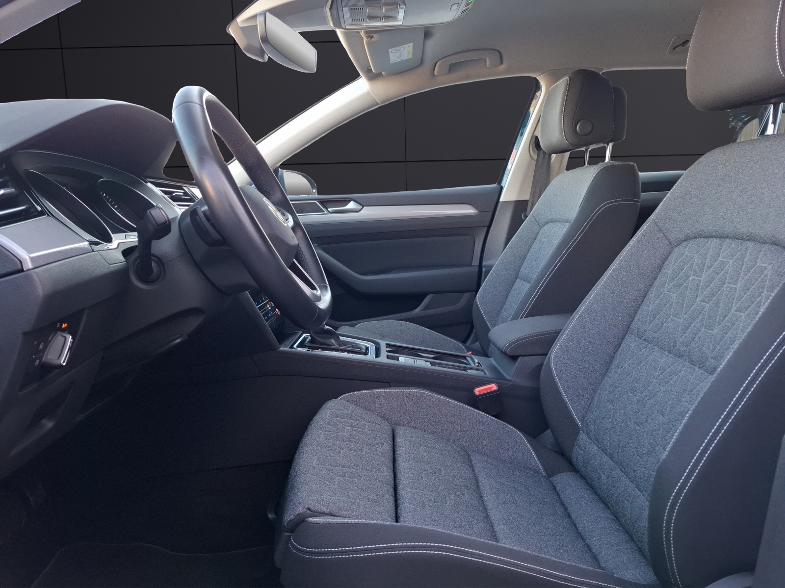 Fahrzeugabbildung Volkswagen Passat Variant TSI Business DSG Matrix Navi ACC RFK SH