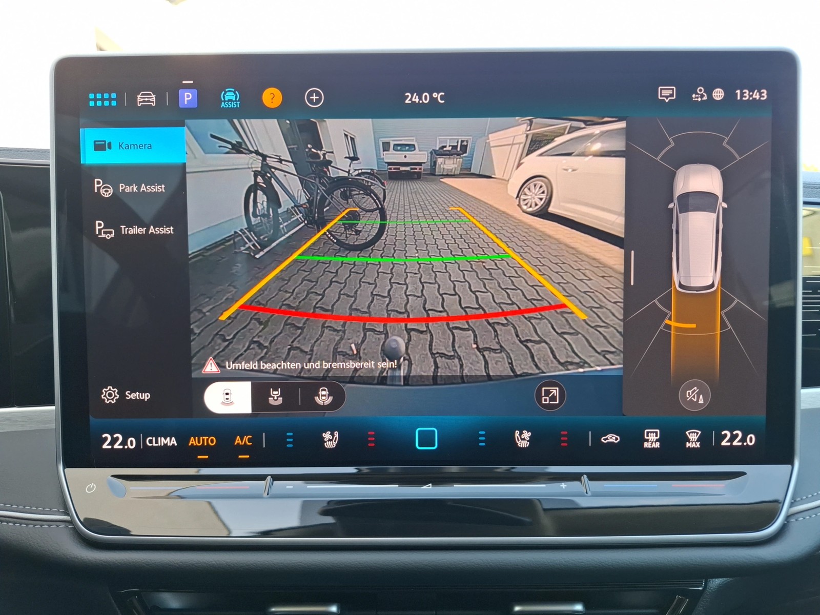 Fahrzeugabbildung Volkswagen Passat Variant eTSI Elegance DSG Matrix AHK Navi AID HUD ACC RFK SH
