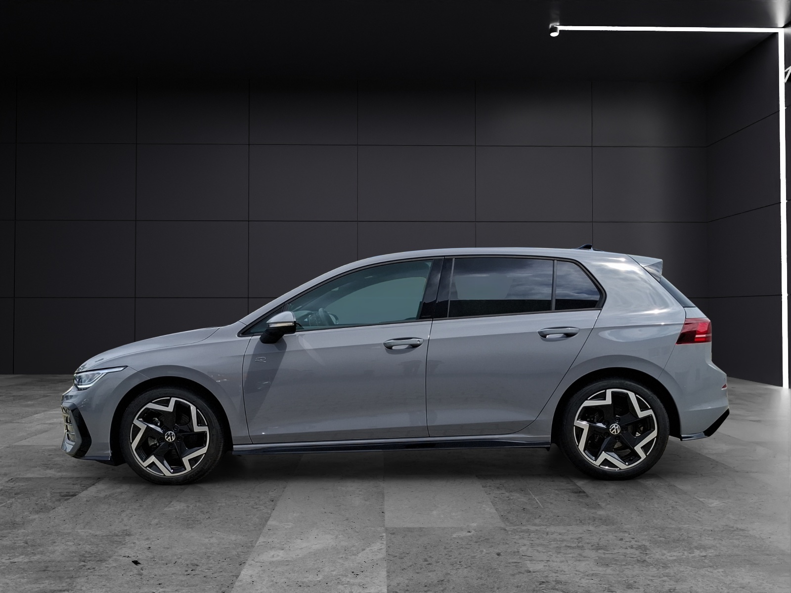 Fahrzeugabbildung Volkswagen Golf VIII TSI R-Line LED Navi AID HUD ACC SHZ RFK