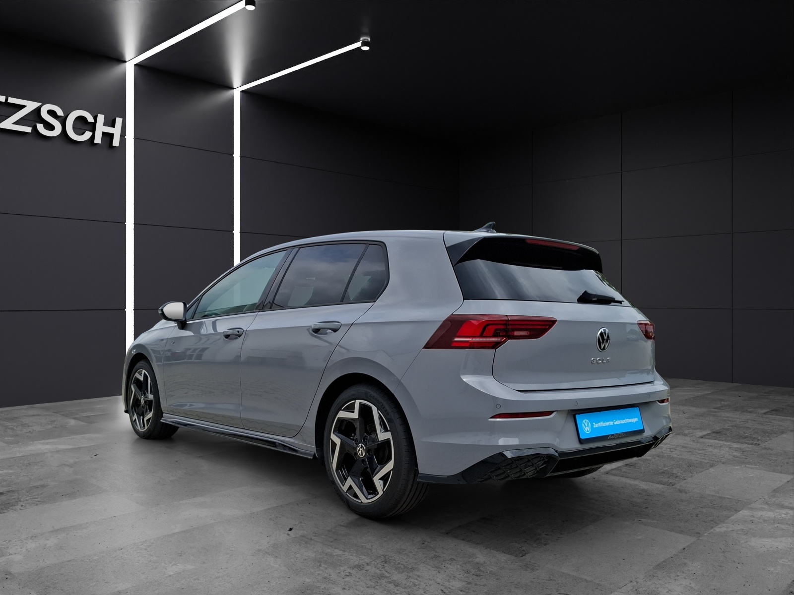 Fahrzeugabbildung Volkswagen Golf VIII TSI R-Line LED Navi AID HUD ACC SHZ RFK
