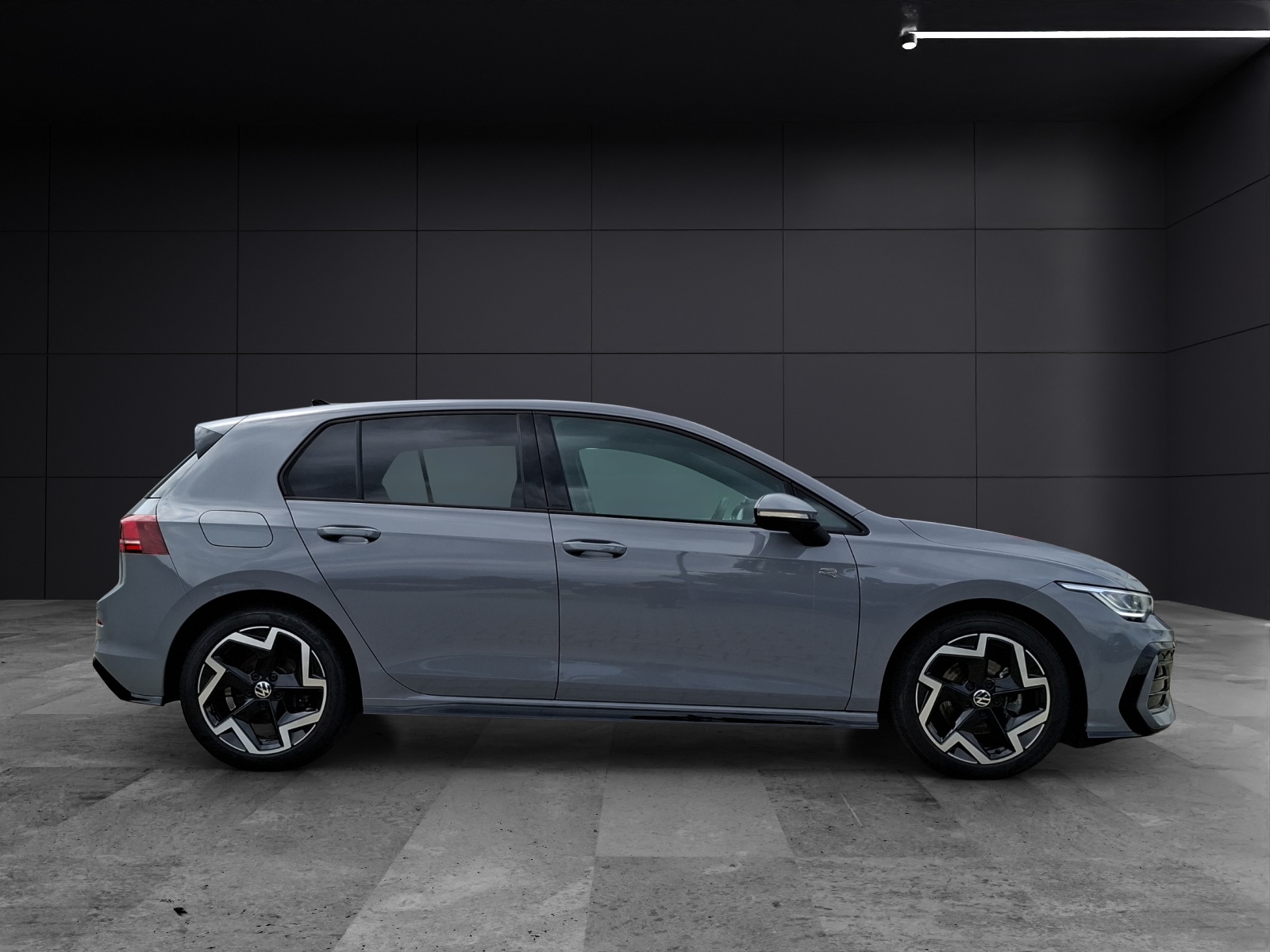 Fahrzeugabbildung Volkswagen Golf VIII TSI R-Line LED Navi AID HUD ACC SHZ RFK