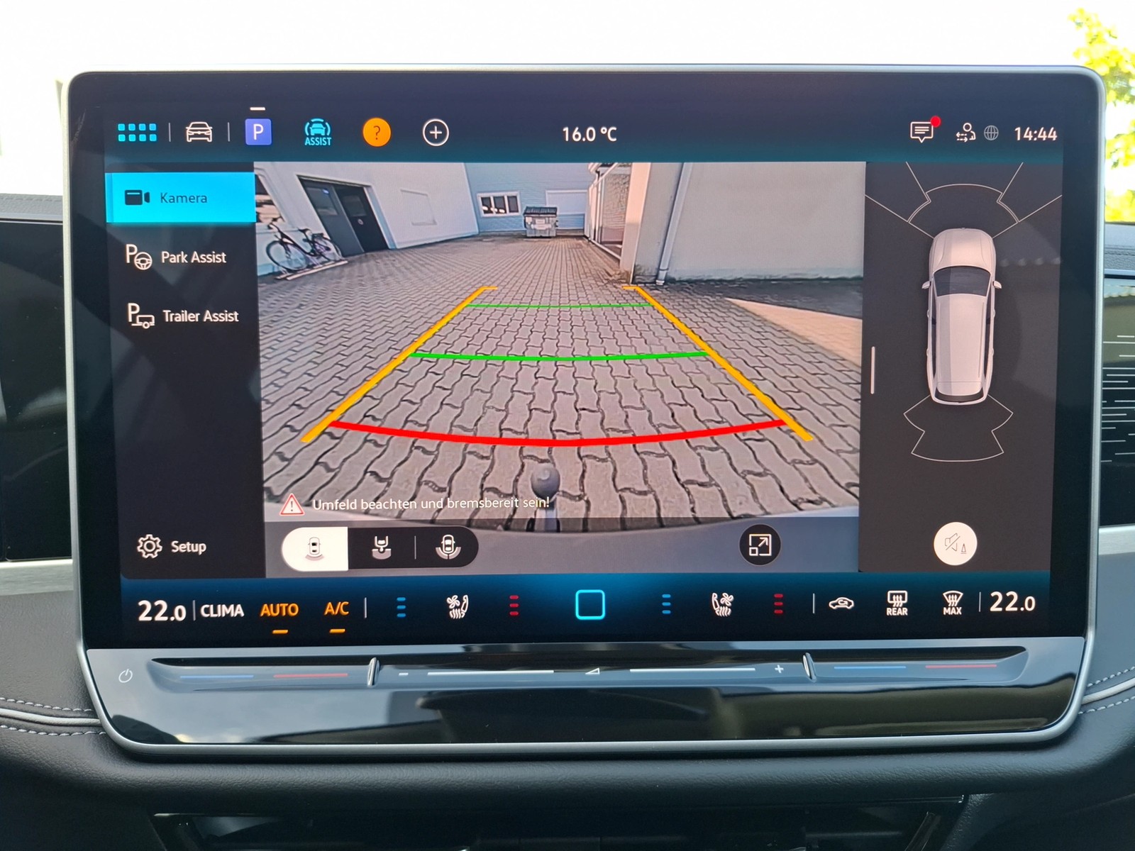 Fahrzeugabbildung Volkswagen Passat Variant eTSI Elegance DSG Matrix AHK Navi AID HUD ACC RFK SH
