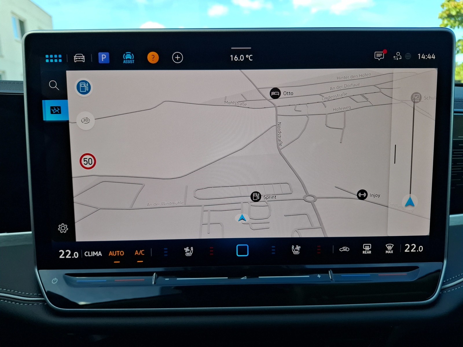 Fahrzeugabbildung Volkswagen Passat Variant eTSI Elegance DSG Matrix AHK Navi AID HUD ACC RFK SH