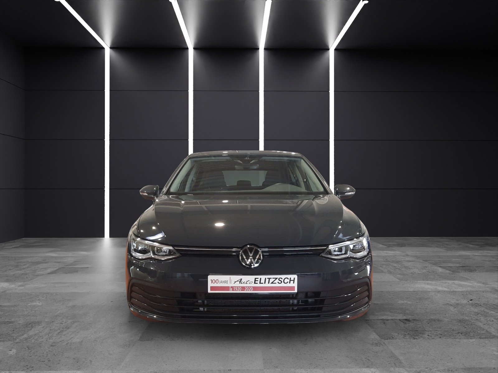 Fahrzeugabbildung Volkswagen Golf VIII TSI Life LED NAVI AID ACC PDC DAB+