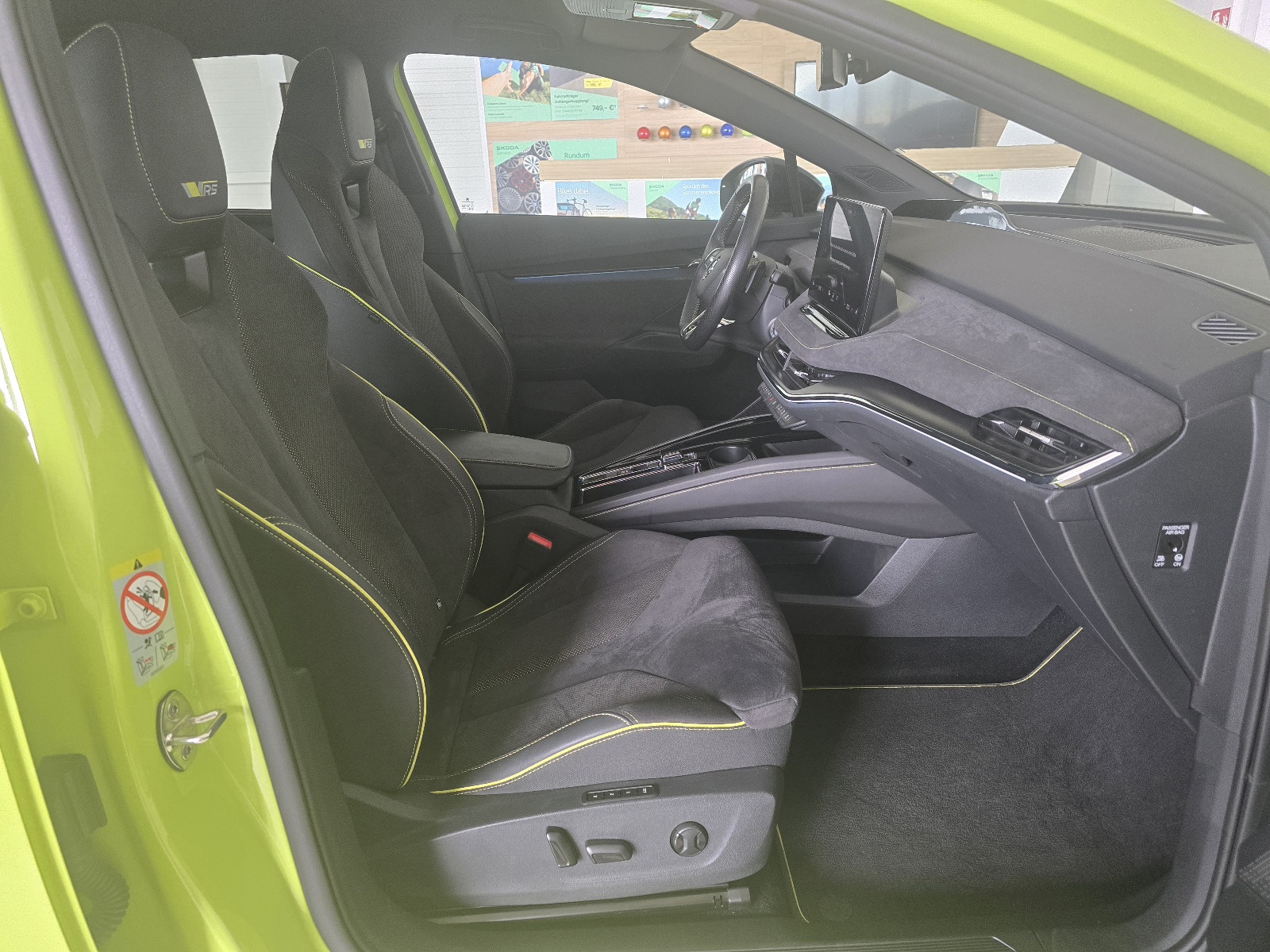 Fahrzeugabbildung SKODA Enyaq Coupé RS Lounge MATRIX AHZ HUD RFK SHZ ACC Wäpu