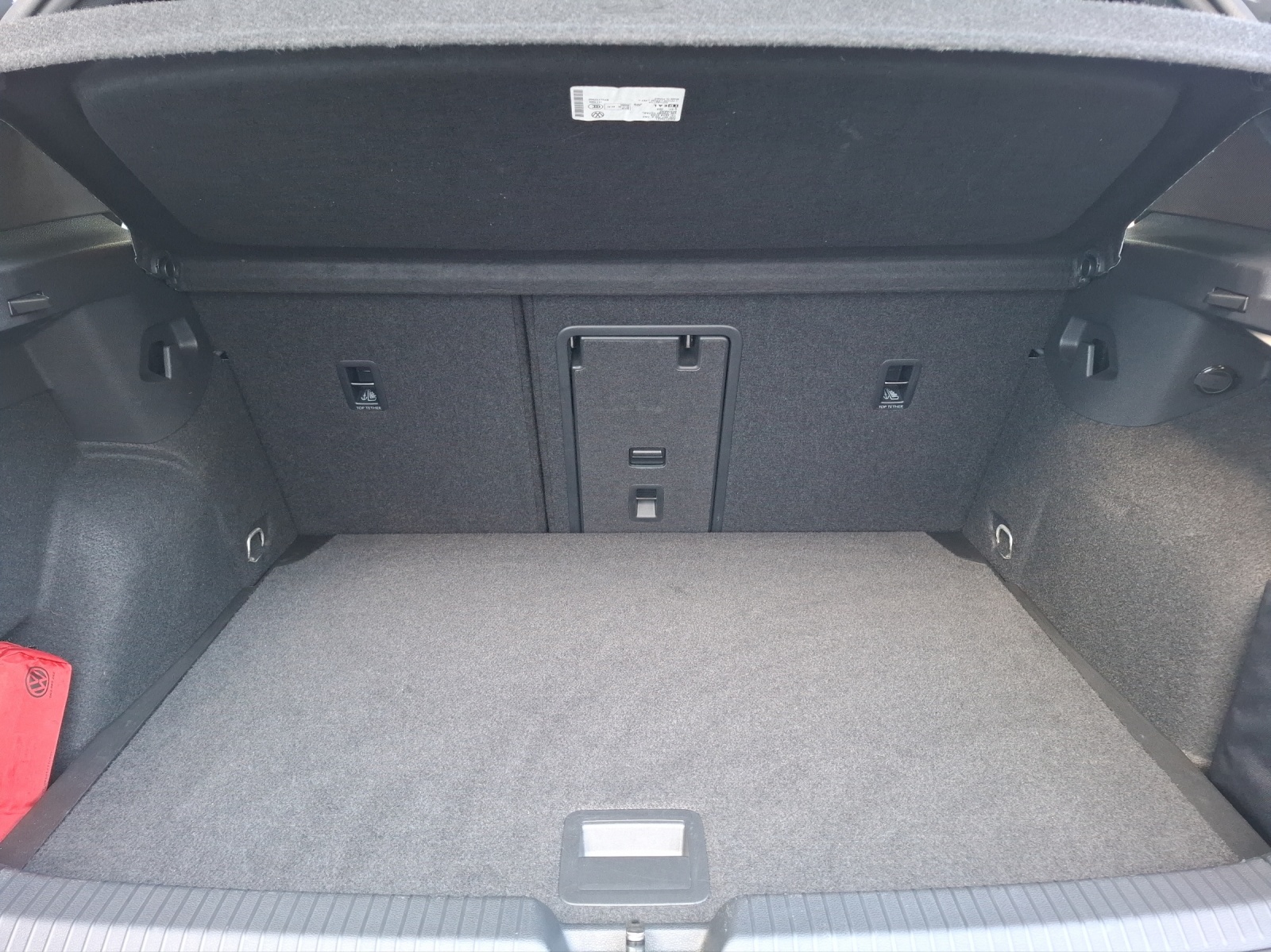 Fahrzeugabbildung Volkswagen Golf VIII GTI DSG Standhzg. Matrix Navi AID Pano HUD ACC RFK SH 19