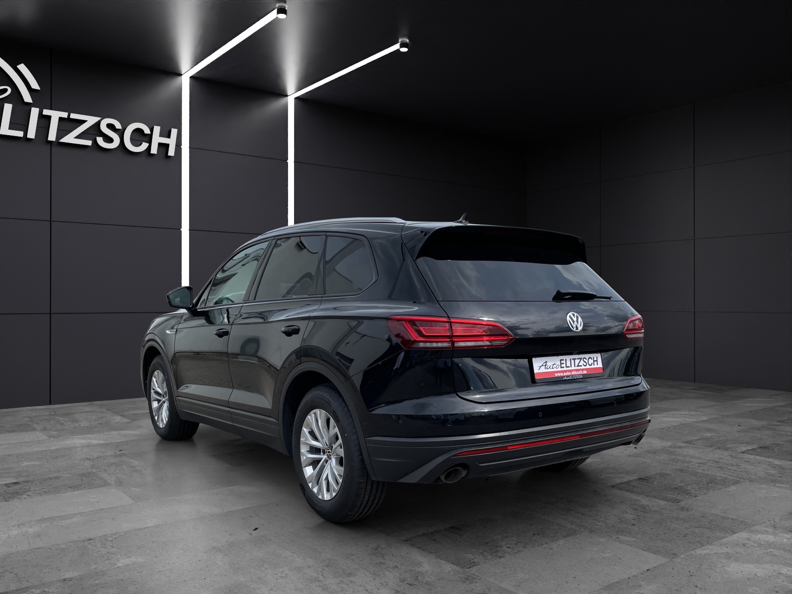 Fahrzeugabbildung Volkswagen Touareg TDI 4M LEDER AHK LED