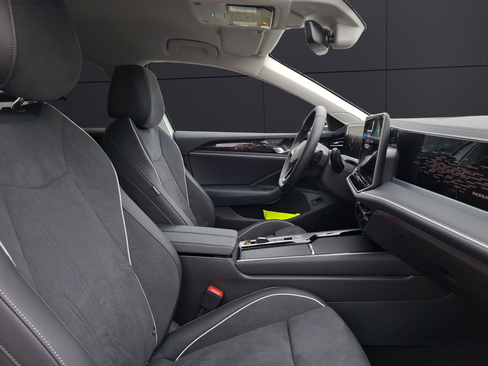 Fahrzeugabbildung Volkswagen Passat TDI DSG Elegance MATRIX ACC AHK AID NAVI