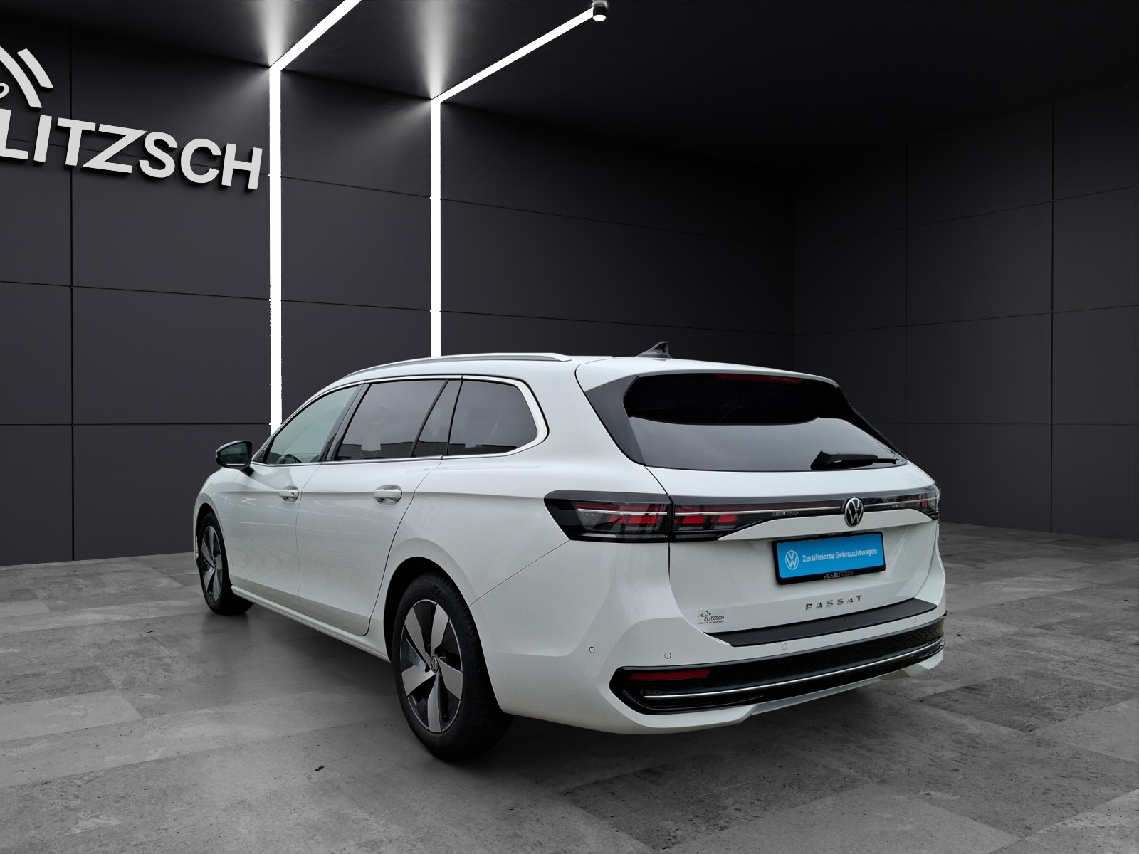 Fahrzeugabbildung Volkswagen Passat TDI DSG Elegance MATRIX ACC AHK AID NAVI