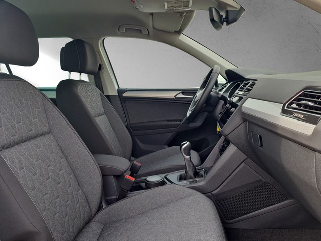 Fahrzeugabbildung Volkswagen Tiguan Move LED RFK ACC NAVI PDC SHZ