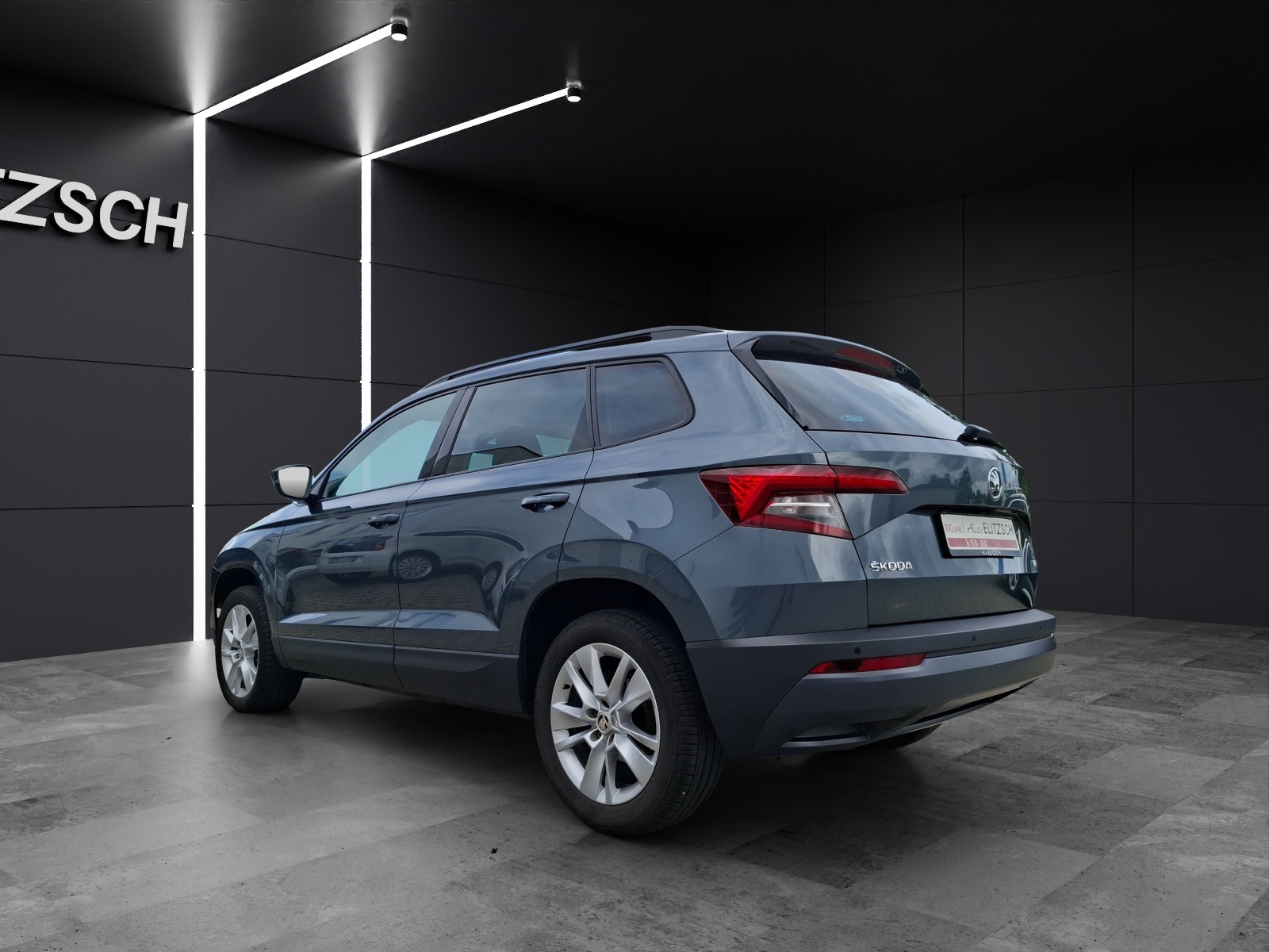 Fahrzeugabbildung SKODA Karoq TSI Ambition LED Navi GRA PDC SH LM