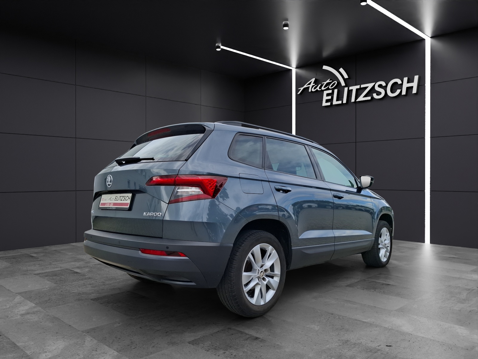 Fahrzeugabbildung SKODA Karoq TSI Ambition LED Navi GRA PDC SH LM