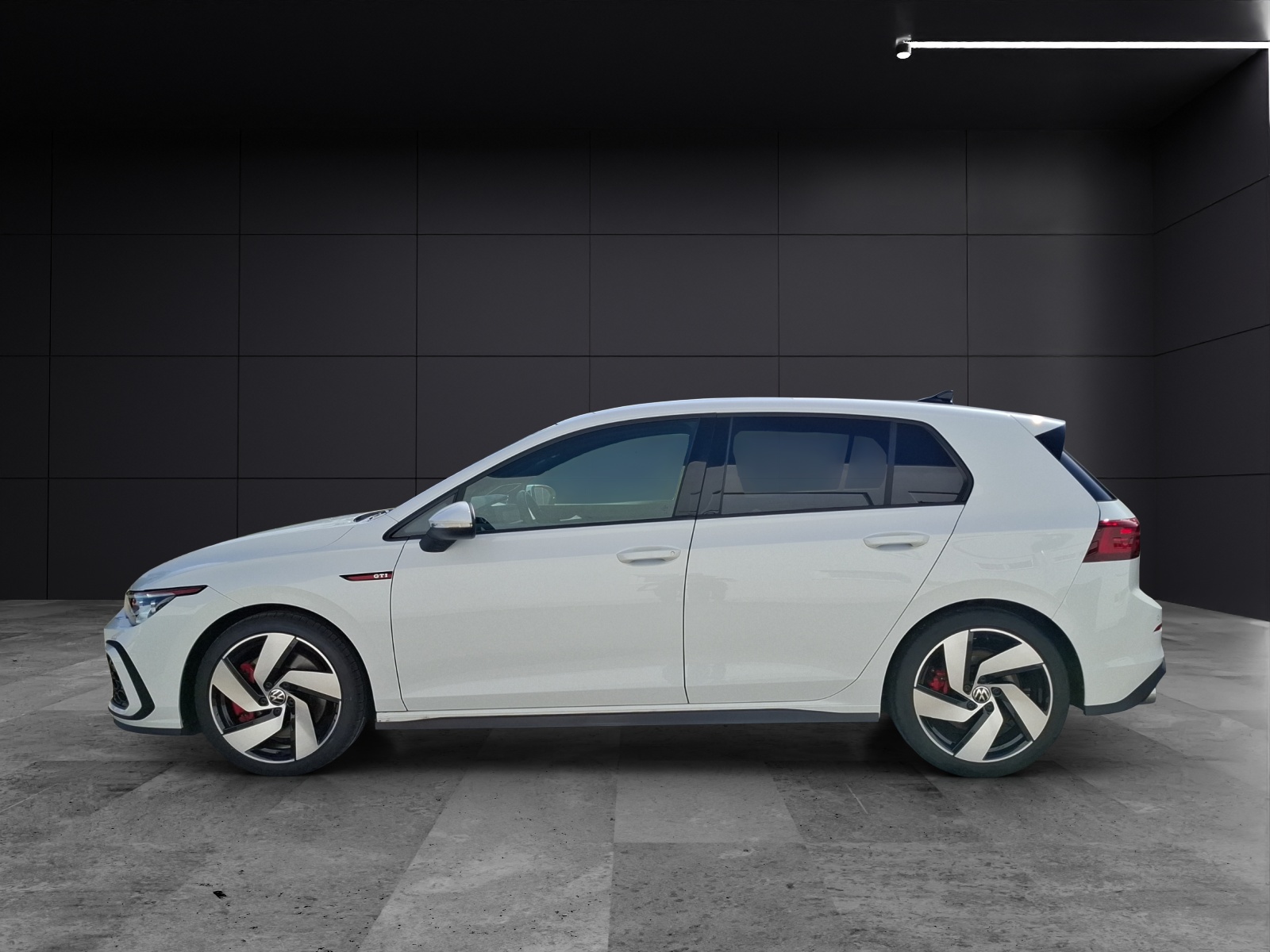 Fahrzeugabbildung Volkswagen Golf VIII GTI DSG Matrix AHK Navi Pano AID ACC RFK Harman SH