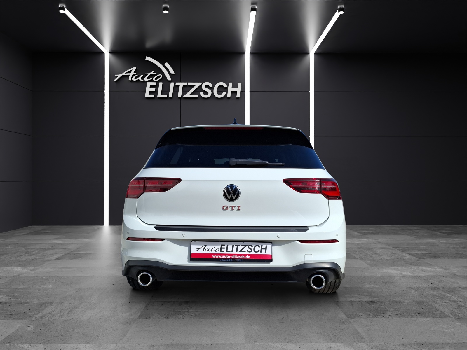 Fahrzeugabbildung Volkswagen Golf VIII GTI DSG Matrix AHK Navi Pano AID ACC RFK Harman SH