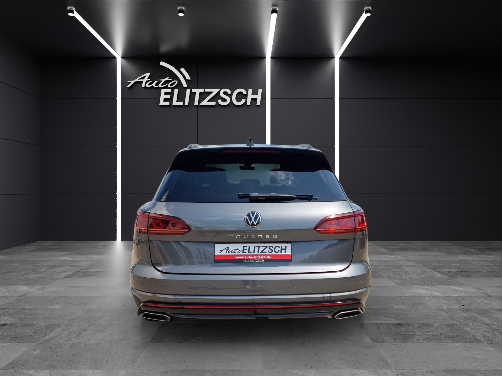 Fahrzeugabbildung Volkswagen Touareg TDI R-Line 4M Matrix STH Luft Pano RFK AppCon ACC SH