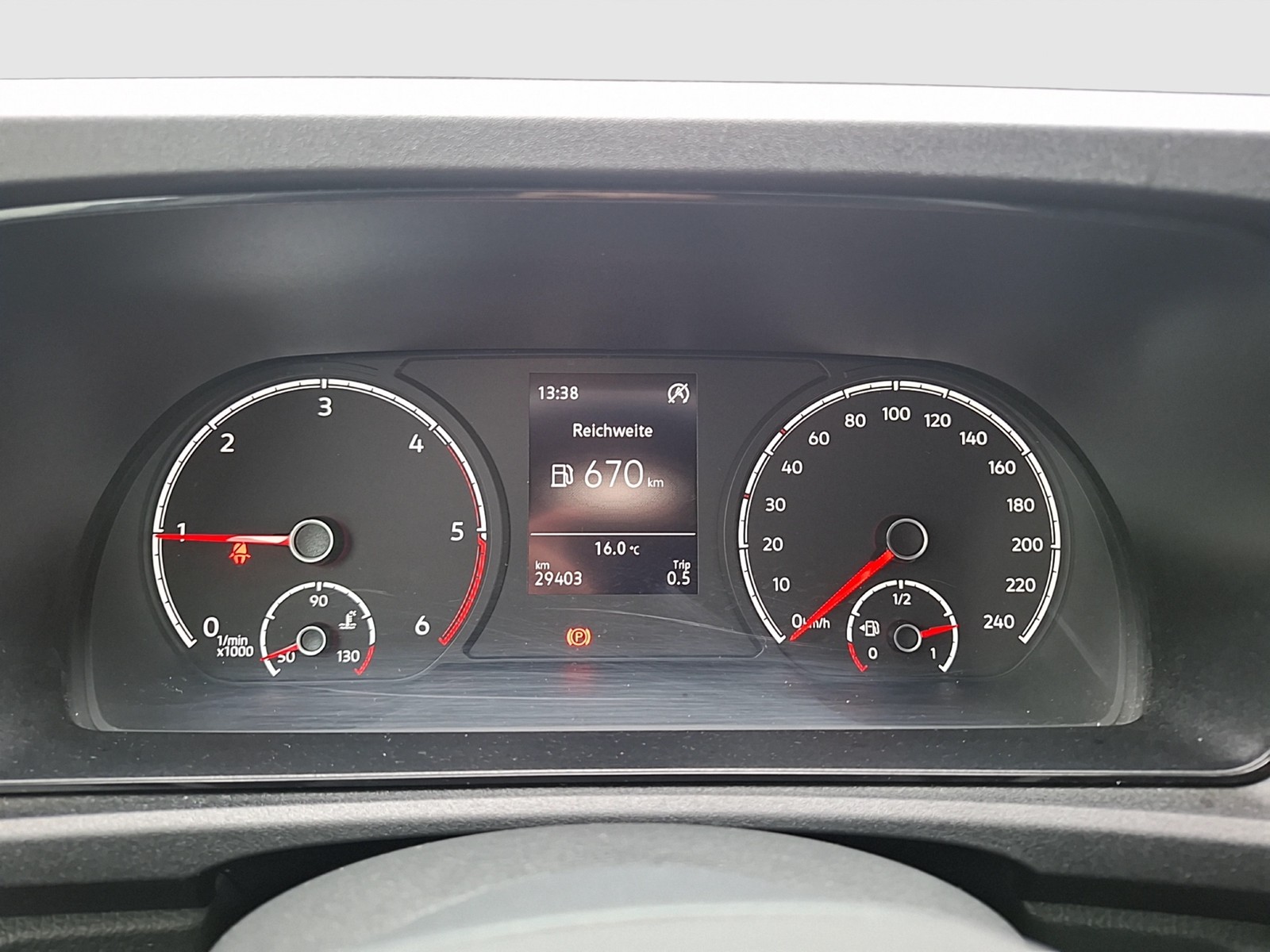 Fahrzeugabbildung Volkswagen Caddy TDI Kasten LED AHK DAB Climatronic PDC