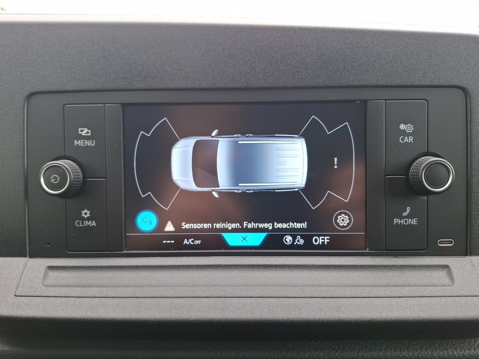 Fahrzeugabbildung Volkswagen Caddy TDI Kasten LED AHK DAB Climatronic PDC