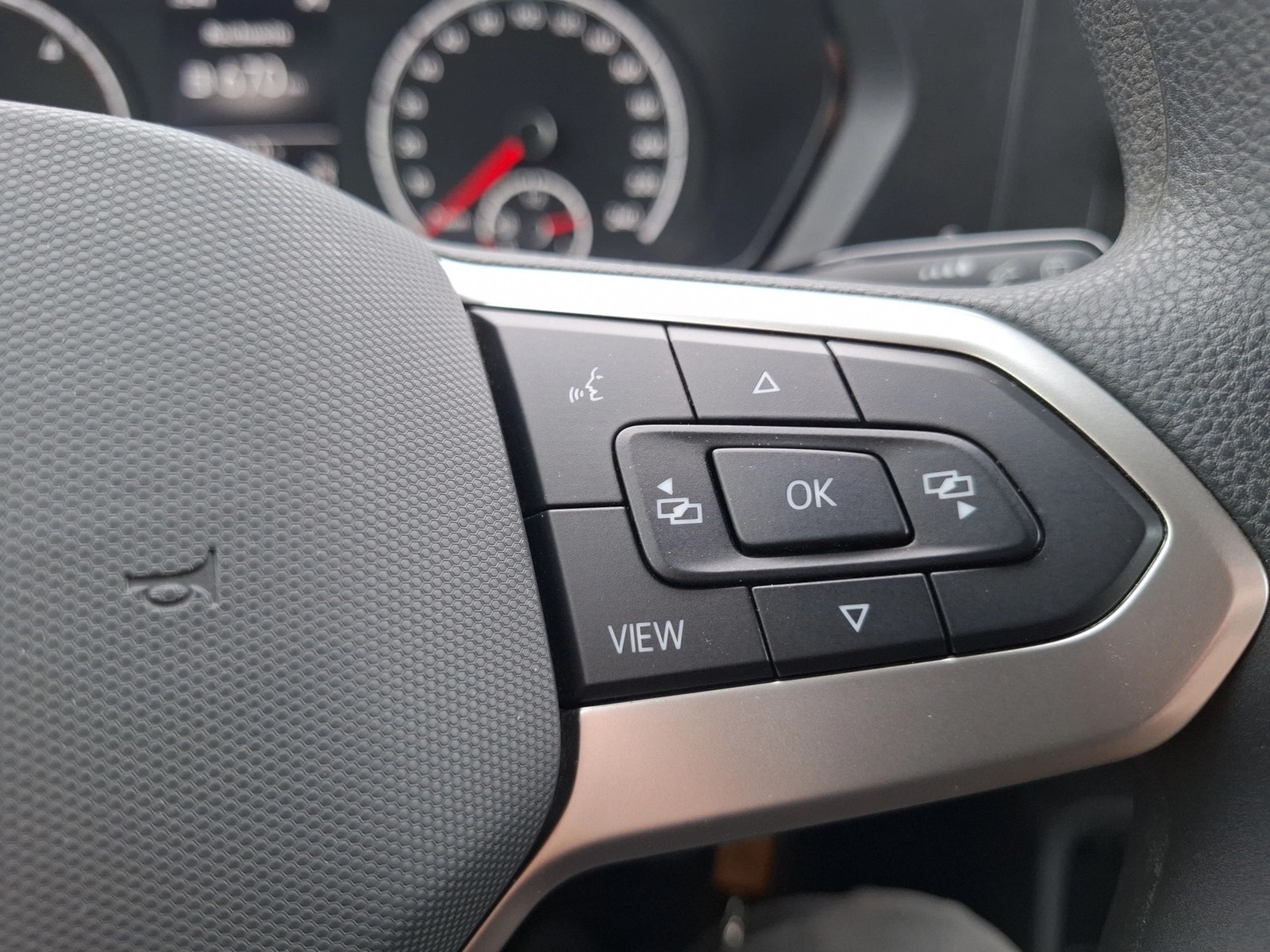 Fahrzeugabbildung Volkswagen Caddy TDI Kasten LED AHK DAB Climatronic PDC