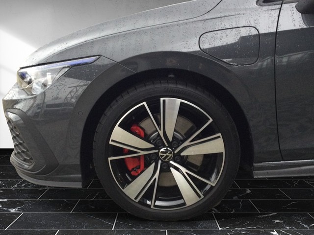 Fahrzeugabbildung Volkswagen Golf VIII GTE Matrix STH Navi Leder AID ACC SH