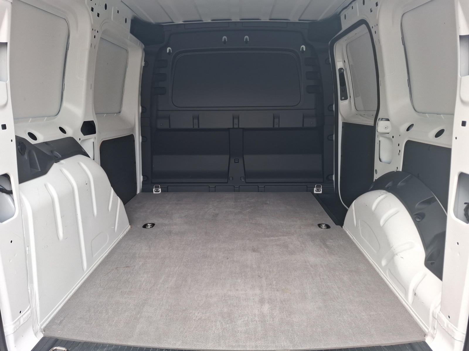 Fahrzeugabbildung Volkswagen Caddy Kasten TSI EcoProfi Klima DAB PDC SH