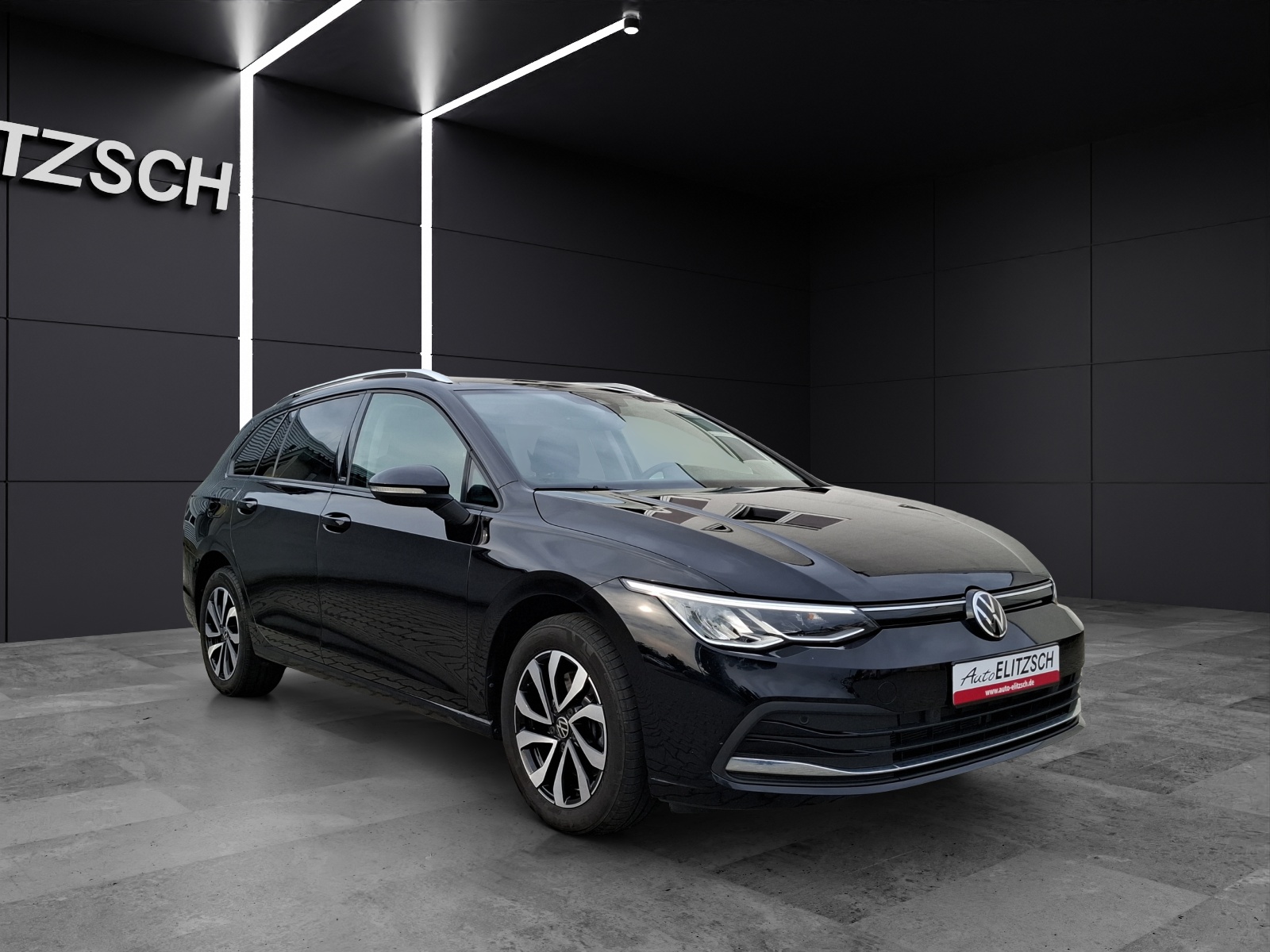 Fahrzeugabbildung Volkswagen Golf VIII Variant TDI Active LED Navi AID ACC SH