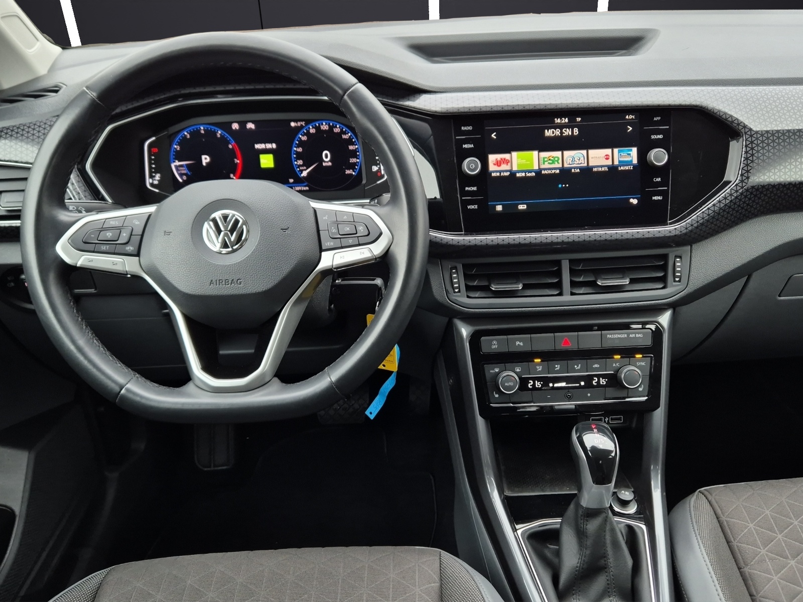 Fahrzeugabbildung Volkswagen T-Cross Style DSG LED ACC RFK SHZ App