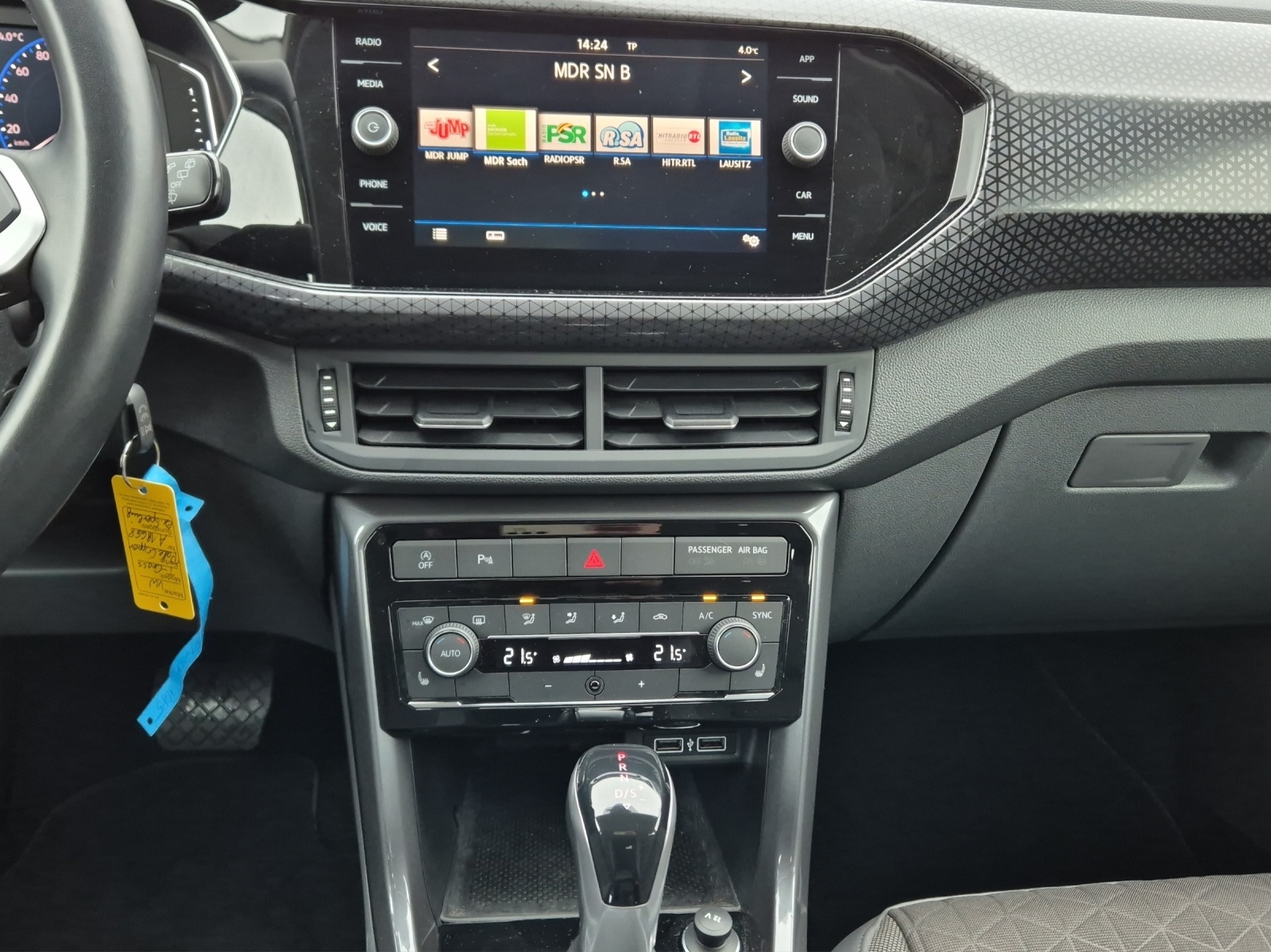 Fahrzeugabbildung Volkswagen T-Cross Style DSG LED ACC RFK SHZ App