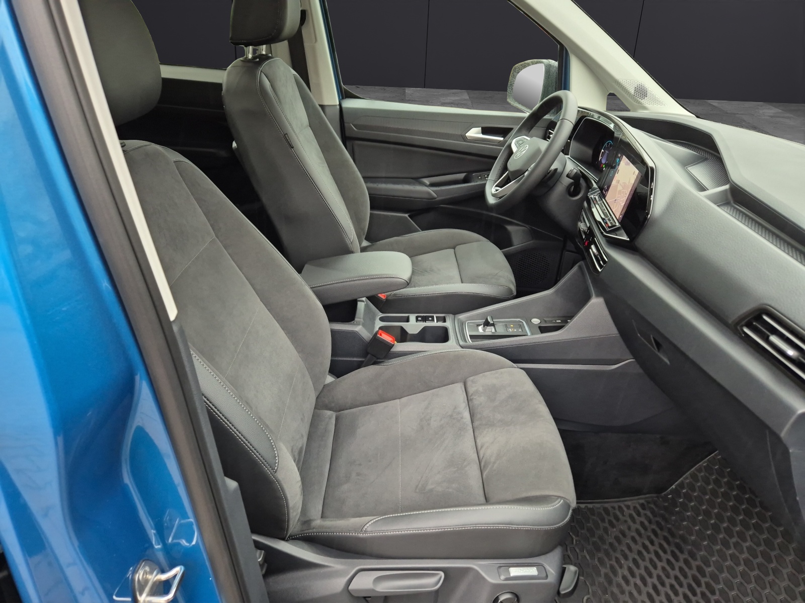 Fahrzeugabbildung Volkswagen Caddy TDI Style DSG NAVI LED ACC PANO