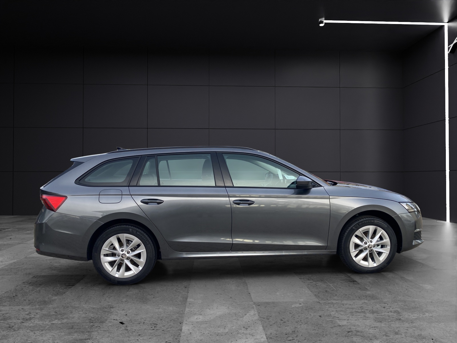 Fahrzeugabbildung SKODA Octavia Combi 1.5 TSI Selection LED-Scheinwerfer, Audi virtual Cockpit, Navi