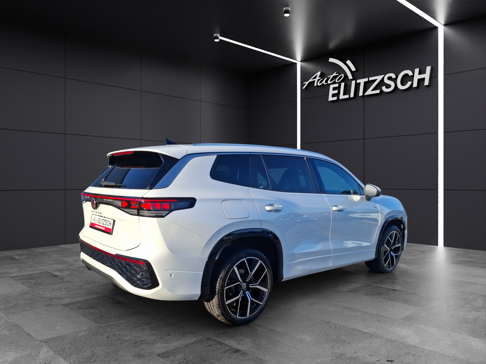 Fahrzeugabbildung Volkswagen Tayron TDI R-Line DSG 4M LEDplus AHK Navi AID HUD Harmann ACC RFK SH 20