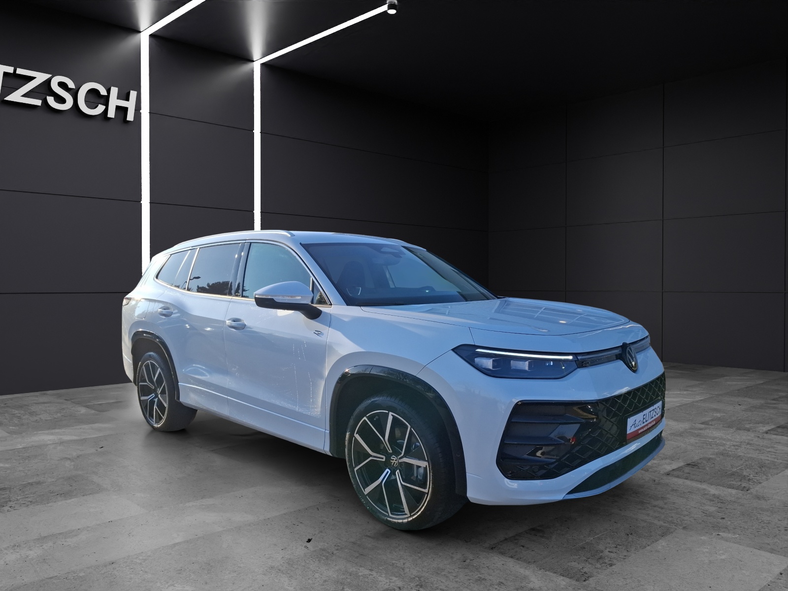 Fahrzeugabbildung Volkswagen Tayron TDI R-Line DSG 4M LEDplus AHK Navi AID HUD Harmann ACC RFK SH 20