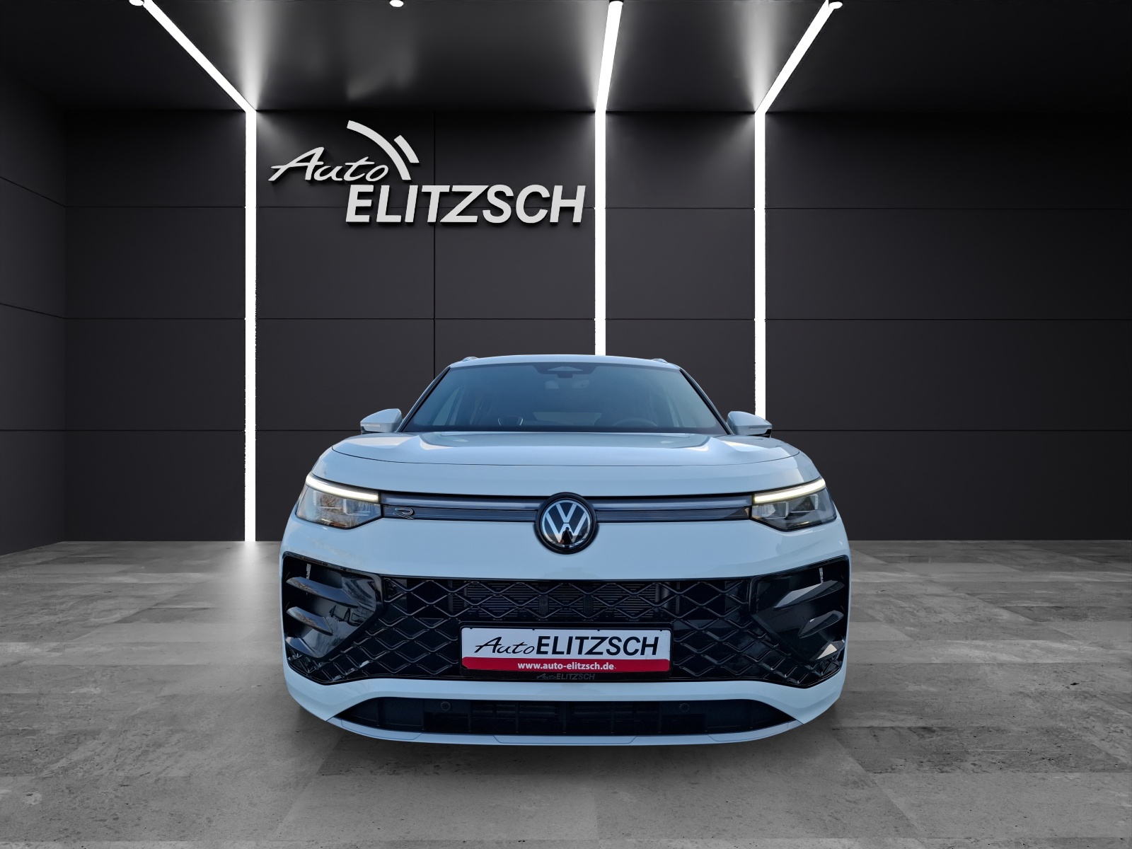 Fahrzeugabbildung Volkswagen Tayron TDI R-Line DSG 4M LEDplus AHK Navi AID HUD Harmann ACC RFK SH 20