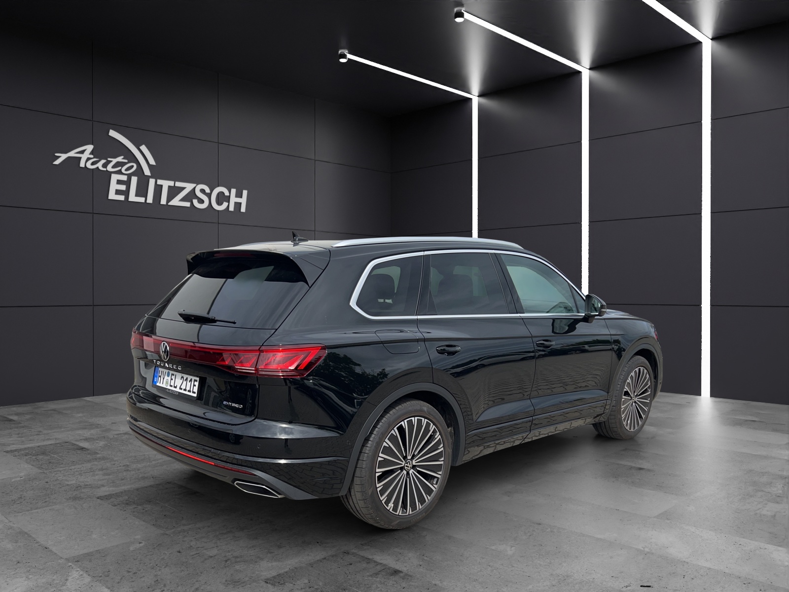 Fahrzeugabbildung Volkswagen Touareg eHybrid Elegance Matrix AHK Pano HUD AID Leder RFK 21