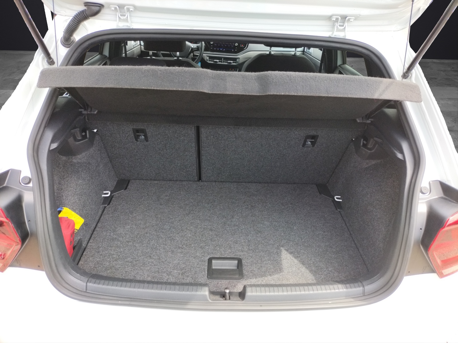 Fahrzeugabbildung Volkswagen Polo Highline TSI DSG LED ACC SHZ PDC WeConnect Navi Klima