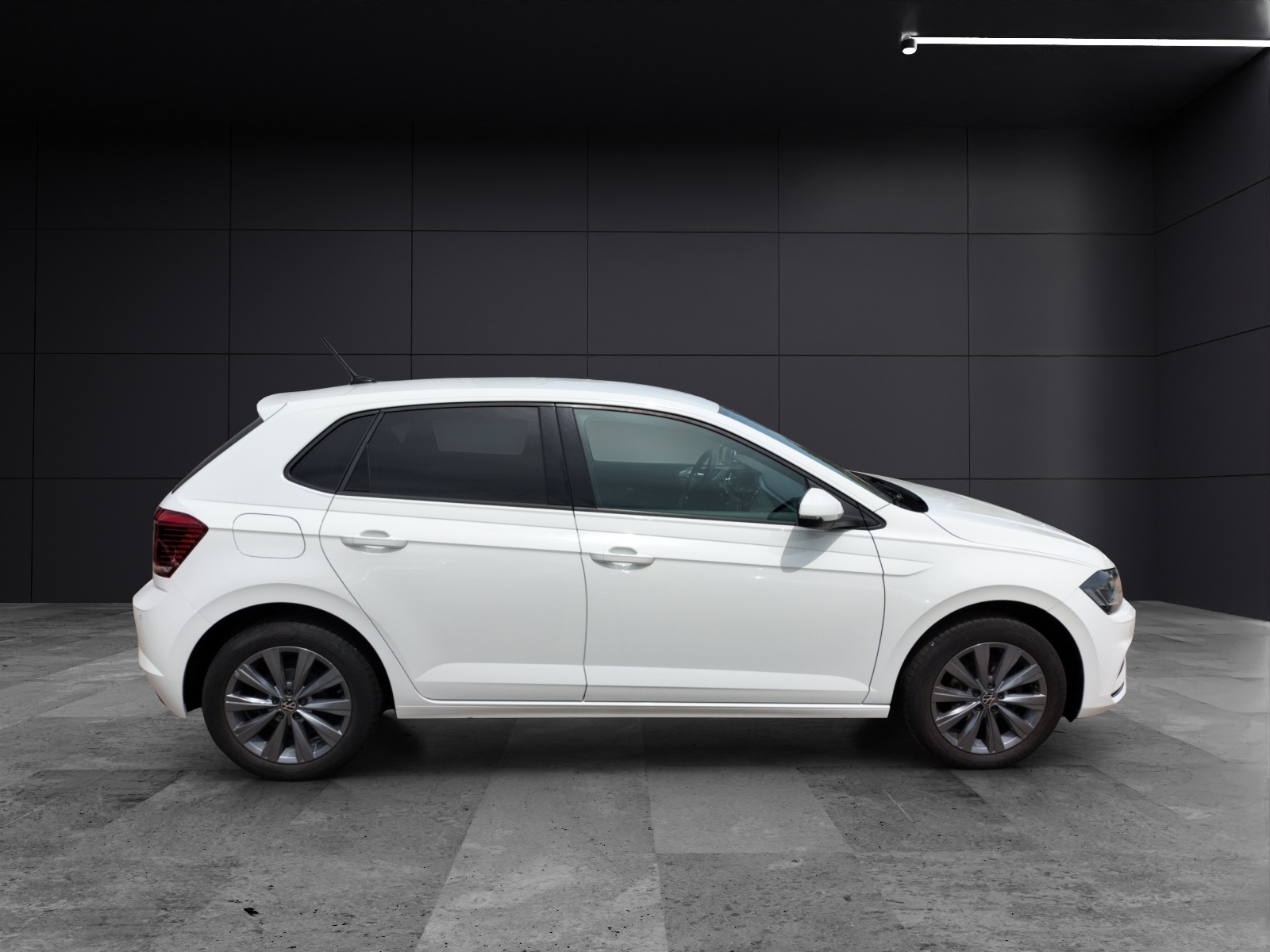 Fahrzeugabbildung Volkswagen Polo Highline TSI DSG LED ACC SHZ PDC WeConnect Navi Klima