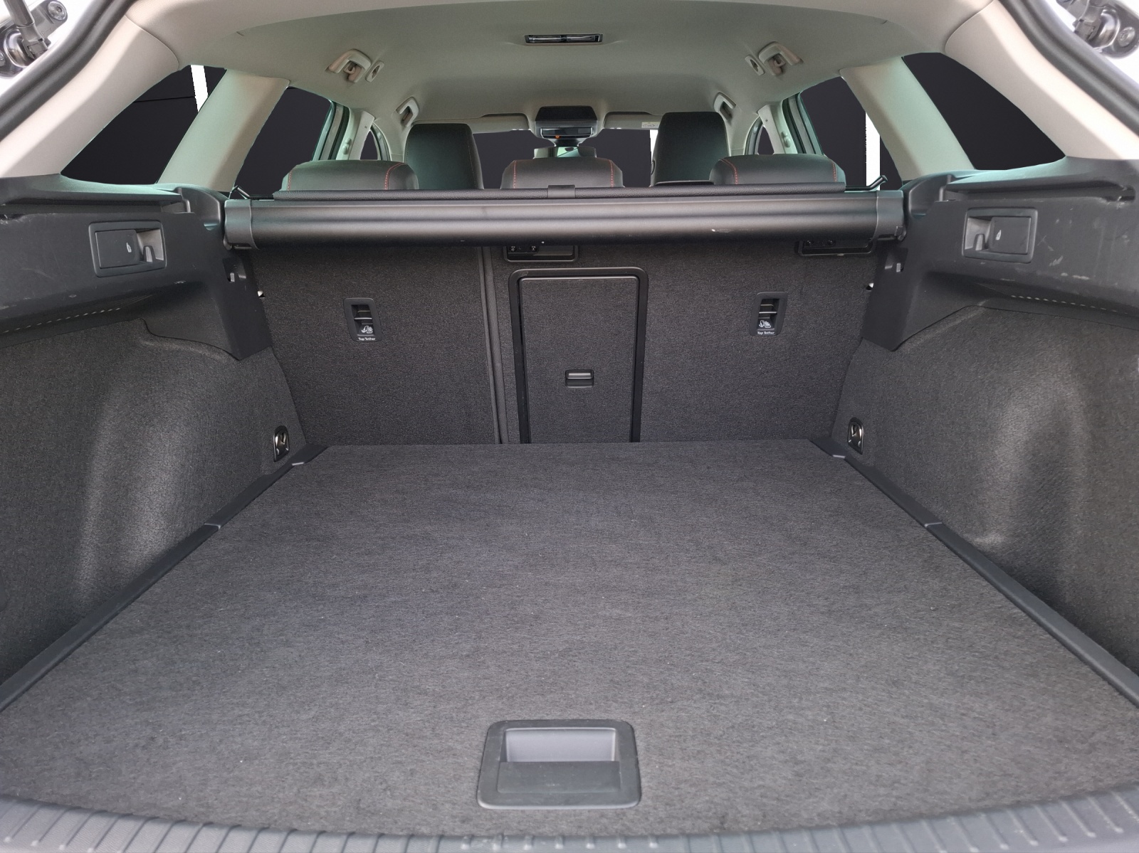 Fahrzeugabbildung SEAT Leon ST TDI FR-Line DSG LED Navi ACC RFK SH