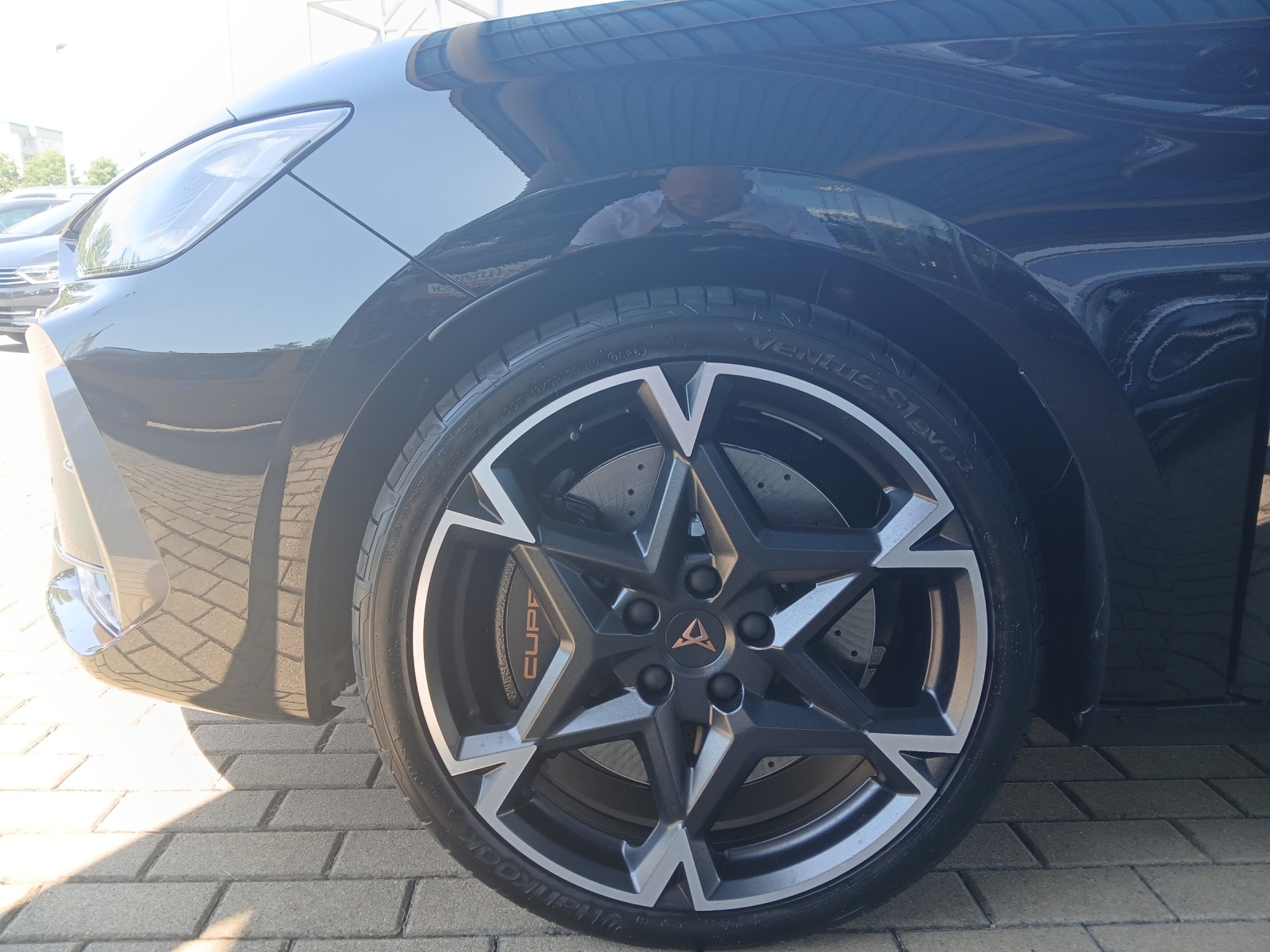 Fahrzeugabbildung CUPRA Leon Sportstourer TSI VZ DSG 4Drive LED AHK ACC RFK SH 19