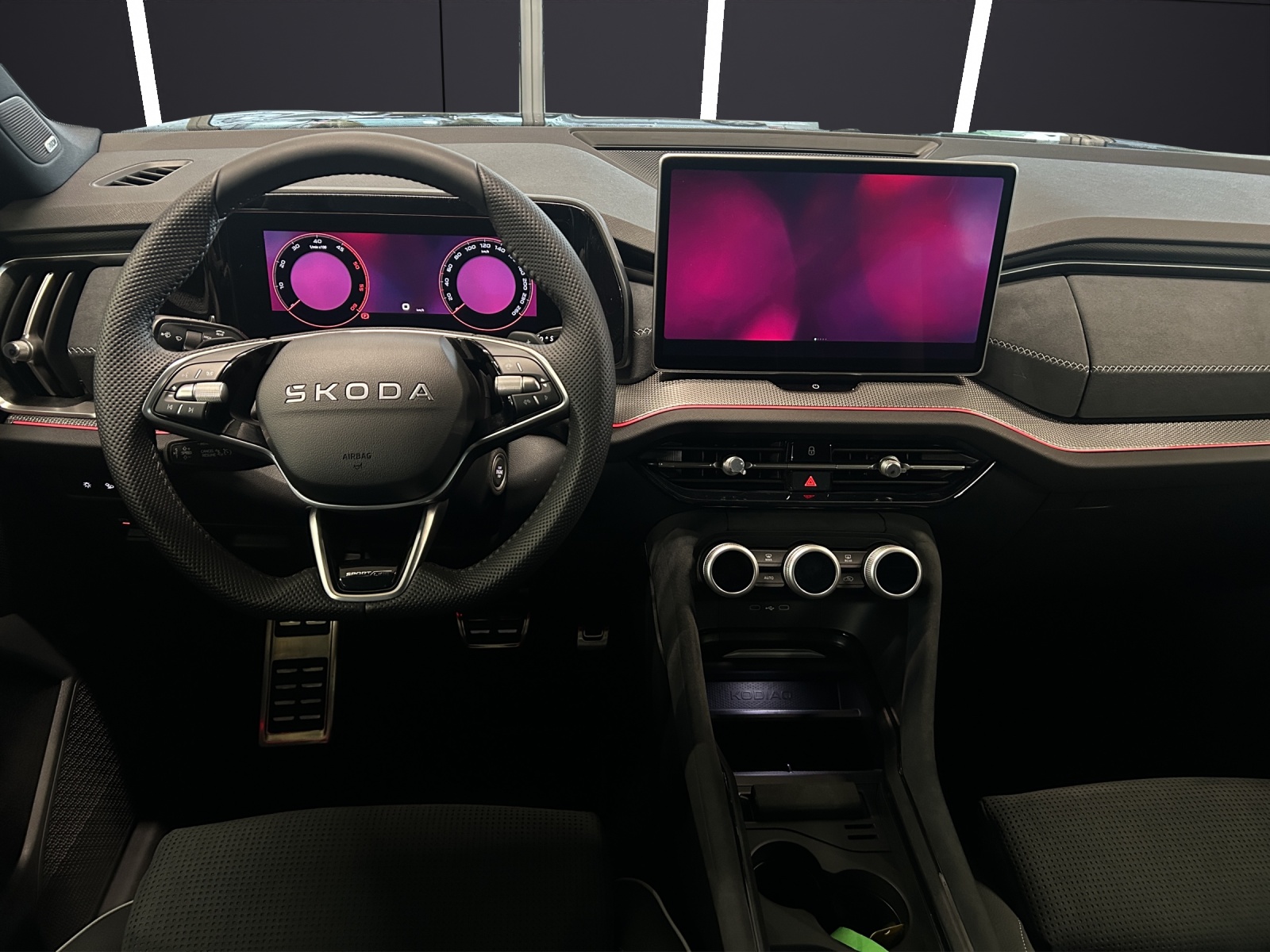 Fahrzeugabbildung SKODA Kodiaq 2.0 TDI 142 kW 4x4 Sportline AHZV MATRIX ACC KESSY