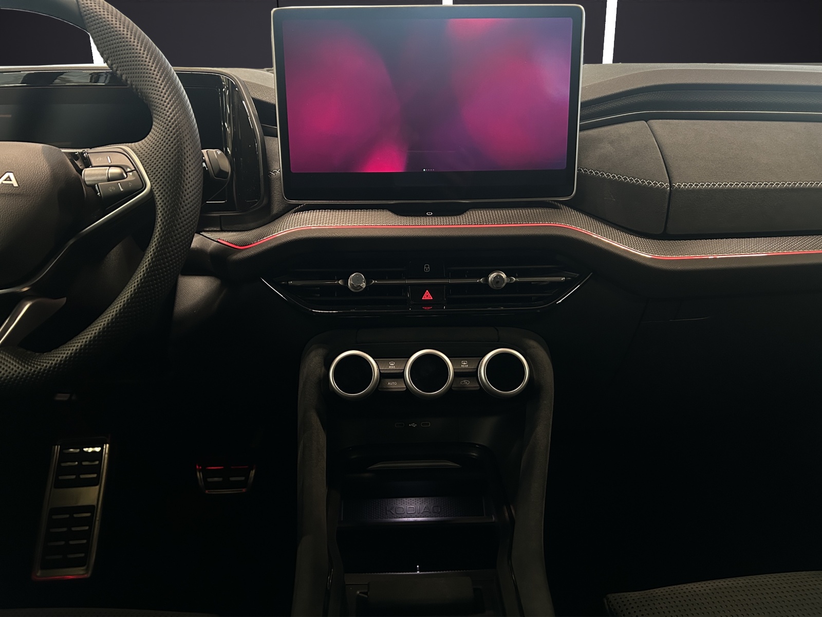 Fahrzeugabbildung SKODA Kodiaq 2.0 TDI 142 kW 4x4 Sportline AHZV MATRIX ACC KESSY